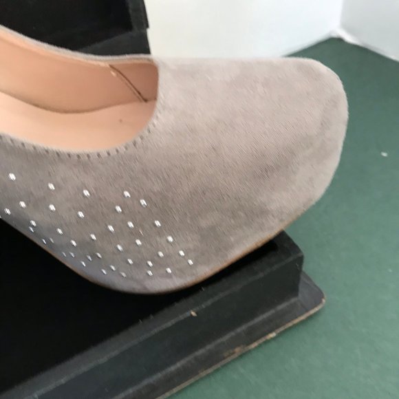 Charming Charlie Taupe Suede Platform Stilettos - Picture 3 of 12